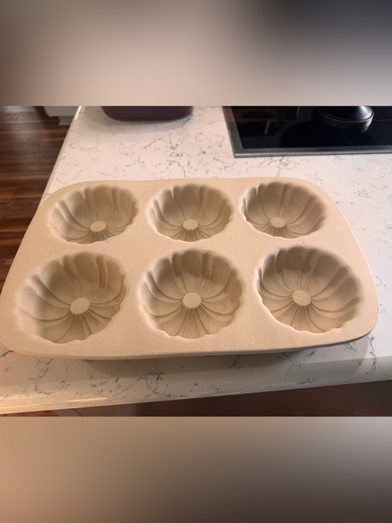 Pampered Chef Other - The Pampered Chef Mini Fluted Bundt Cake Pan Family Heritage Stoneware (Retired)
